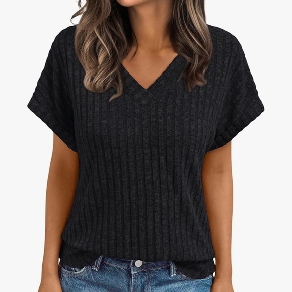 Black V-Neck Ribbed Knit Top - Picture 1 of 1